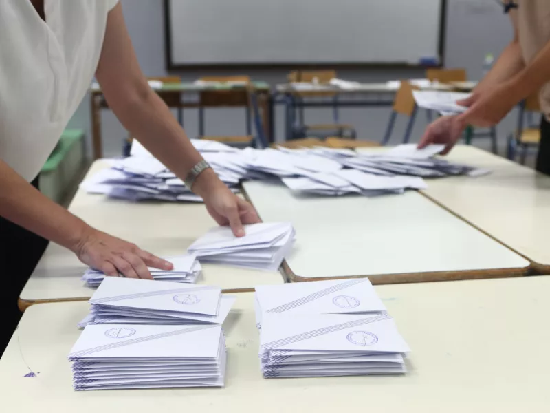 Δημοσκόπηση Opinion Poll: Άνοδος για ΝΔ – Κρατάει δυνάμεις το ΠΑΣΟΚ