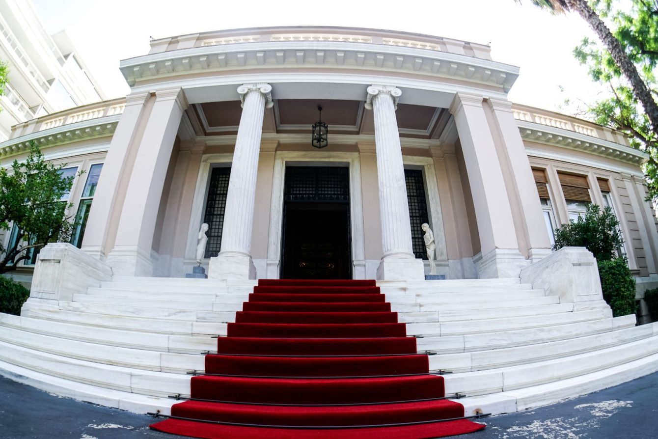 Τύμπανα ανασχηματισμού στο Μαξίμου εξαιτίας του ΟΠΕΚΕΠΕ