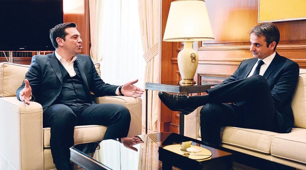 Τη συνταγματικη αναθεωρηση ωσ μεσο πιεσησ για συγκυβερνηση χρησιμοποιει ο αλεξησ τσιπρασ