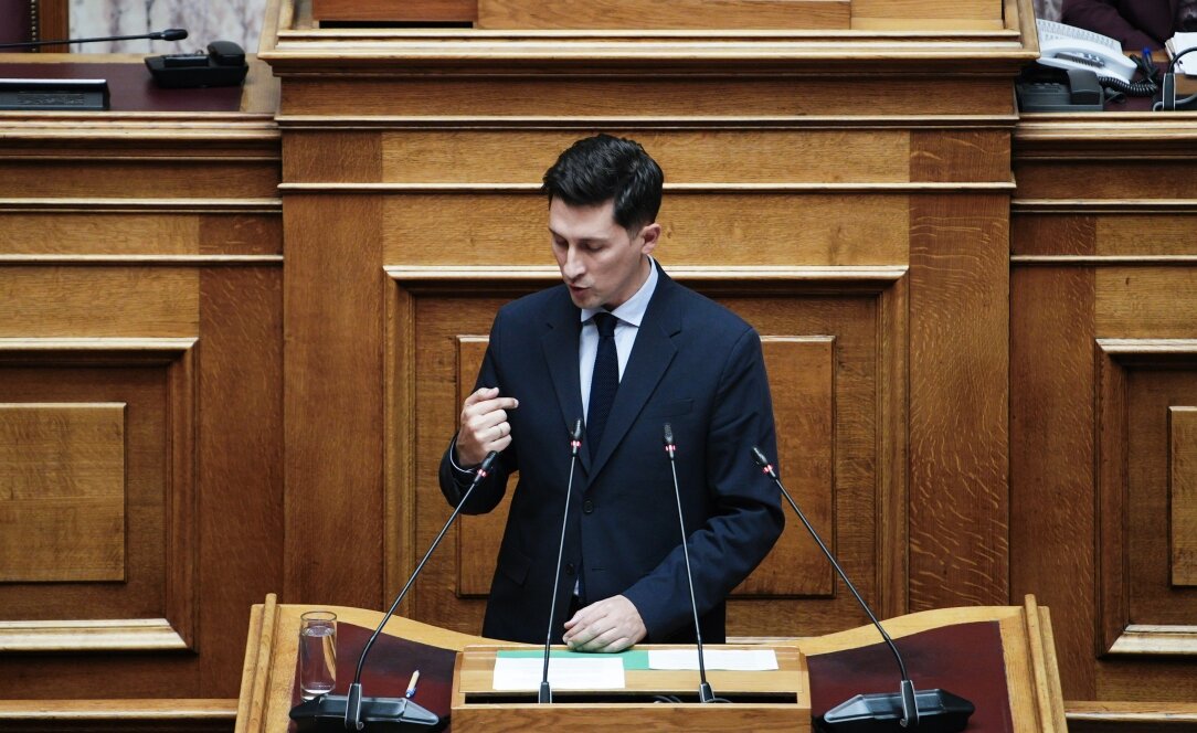 Ο Παύλος Χρηστίδης «αφήνει ξερό» τον Καιρίδη της ΝΔ