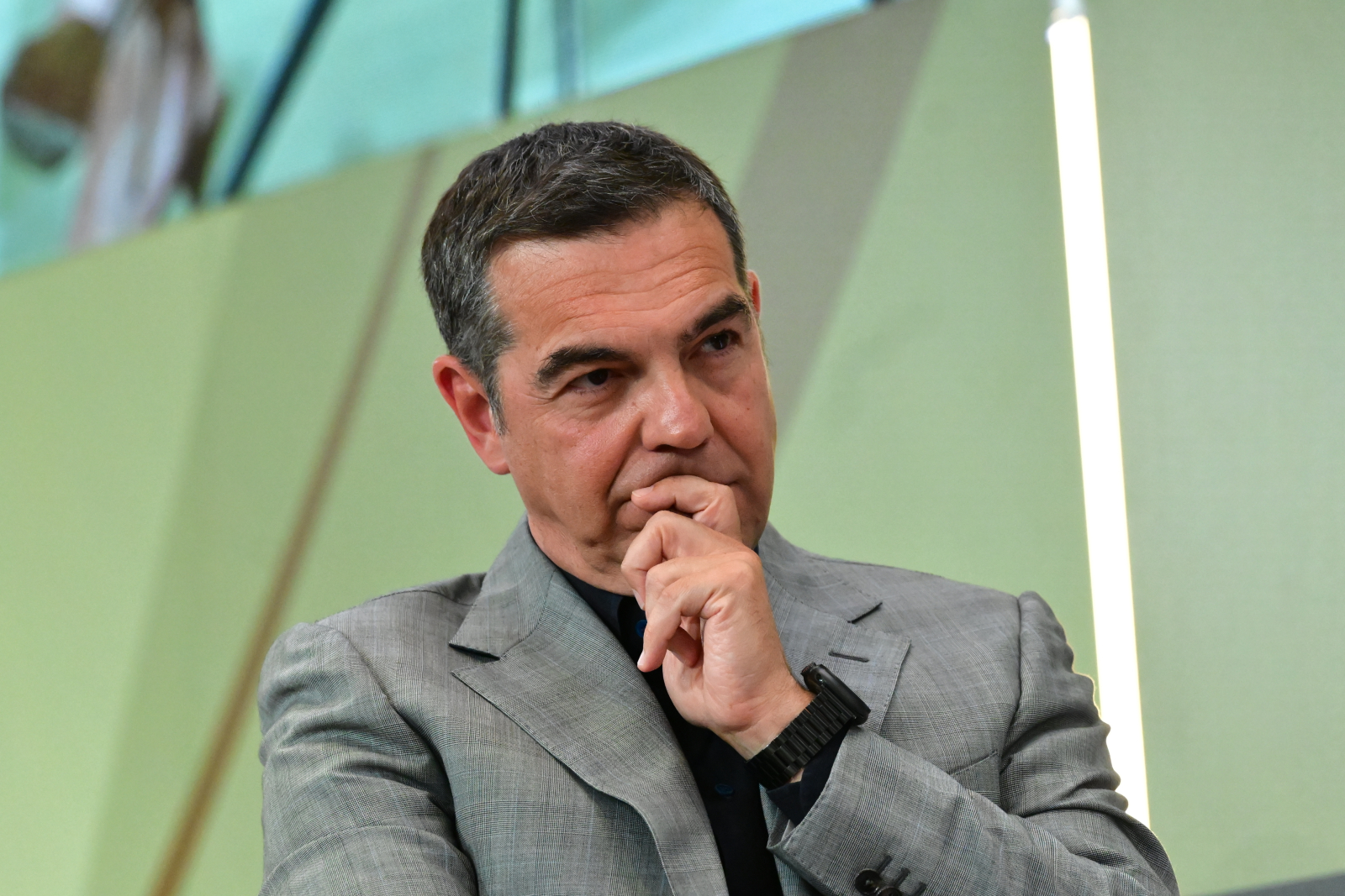 Η αποτυχία της «αλλαγής βιτρίνας» και η πολιτική εξαπάτηση του Αλέξη Τσίπρα