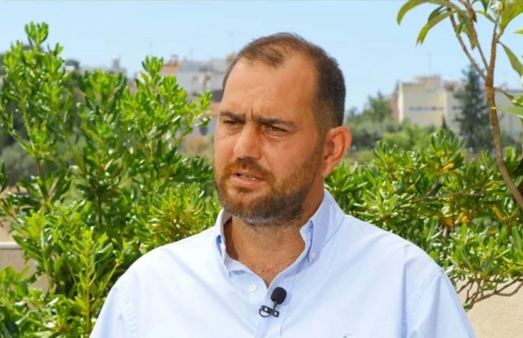 Ανδρέας Παπανδρέου… ξανά στο ΠΑΣΟΚ: Ο εγγονός του και γιος του ΓΑΠ πολιτεύεται στην Κρήτη