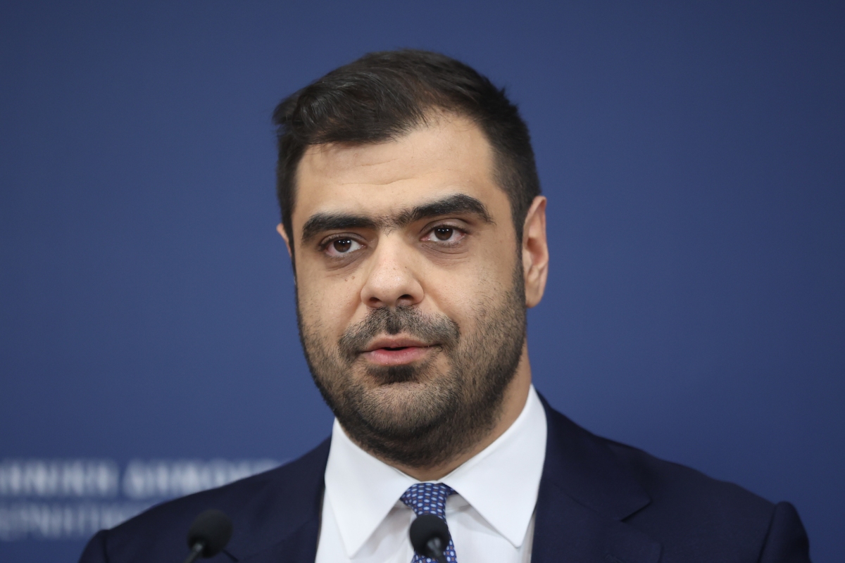 Μαρινάκης αδειάζει… Μαρινάκη – «Προσωπικές οι απόψεις μου για το επίδομα ανεργίας»