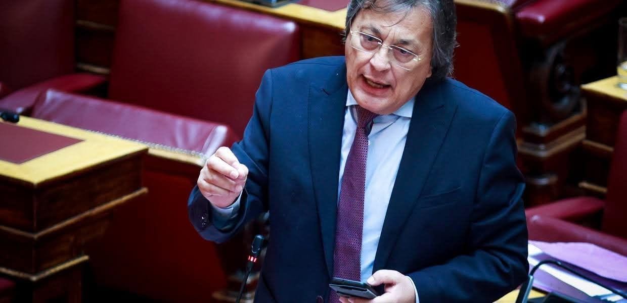 ΠΑΣΟΚ: Επισημοποιήθηκε η προσχώρηση Αυλωνίτη - «Ενώνουμε τις δυνάμεις μας για πολιτική αλλαγή» το μήνυμα Ανδρουλάκη