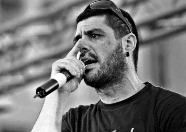 13 χρόνια μετά τη δολοφονία του Παύλου Φύσσα, το σκοτάδι δεν έγινε Ιστορία