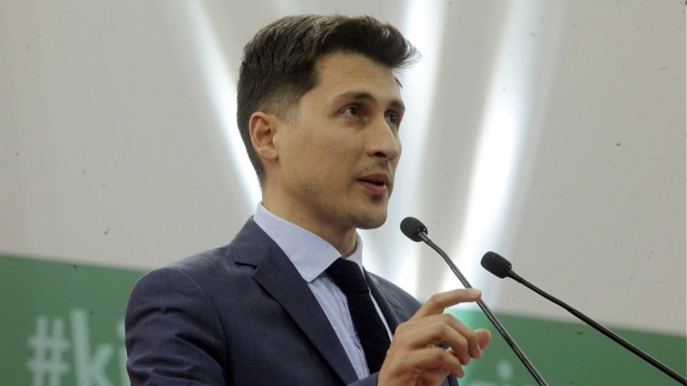 Χρηστίδης: Στη Σαντορίνη στήνεται ένα πάρτι αισχροκέρδειας στα εισιτήρια και η Κυβέρνηση είναι απούσα