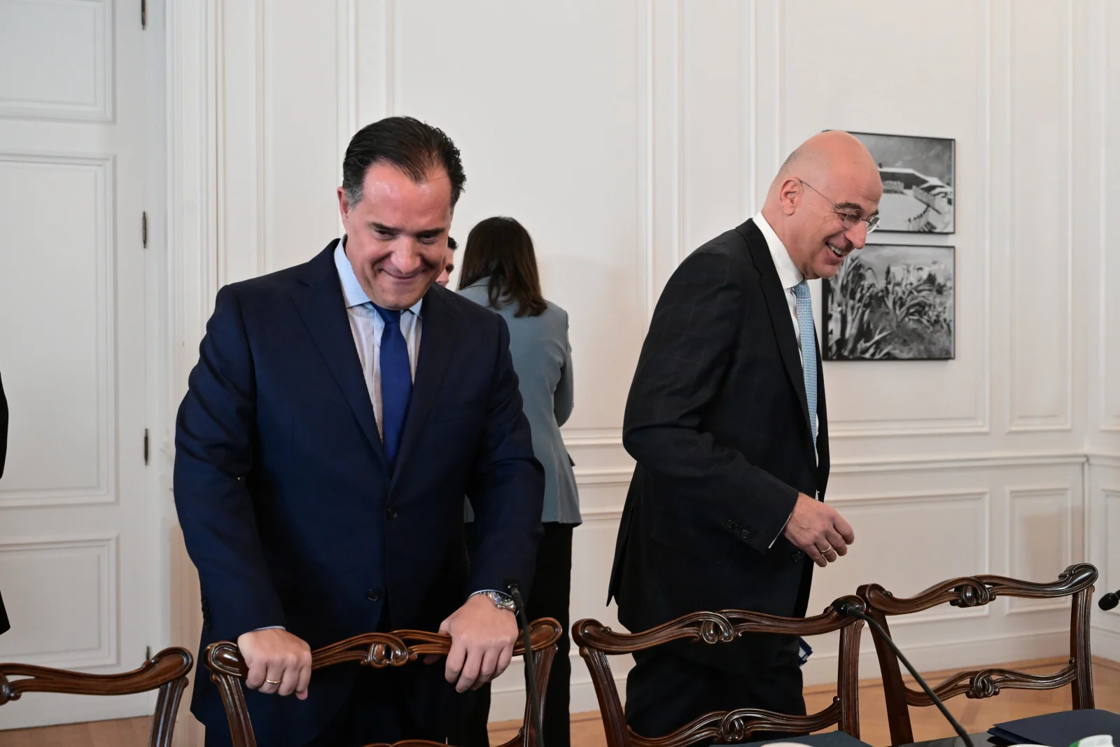 Δυο υπουργοί αντιμάχονται δημοσίως και φέρνουν κρίση στην Κυβέρνηση