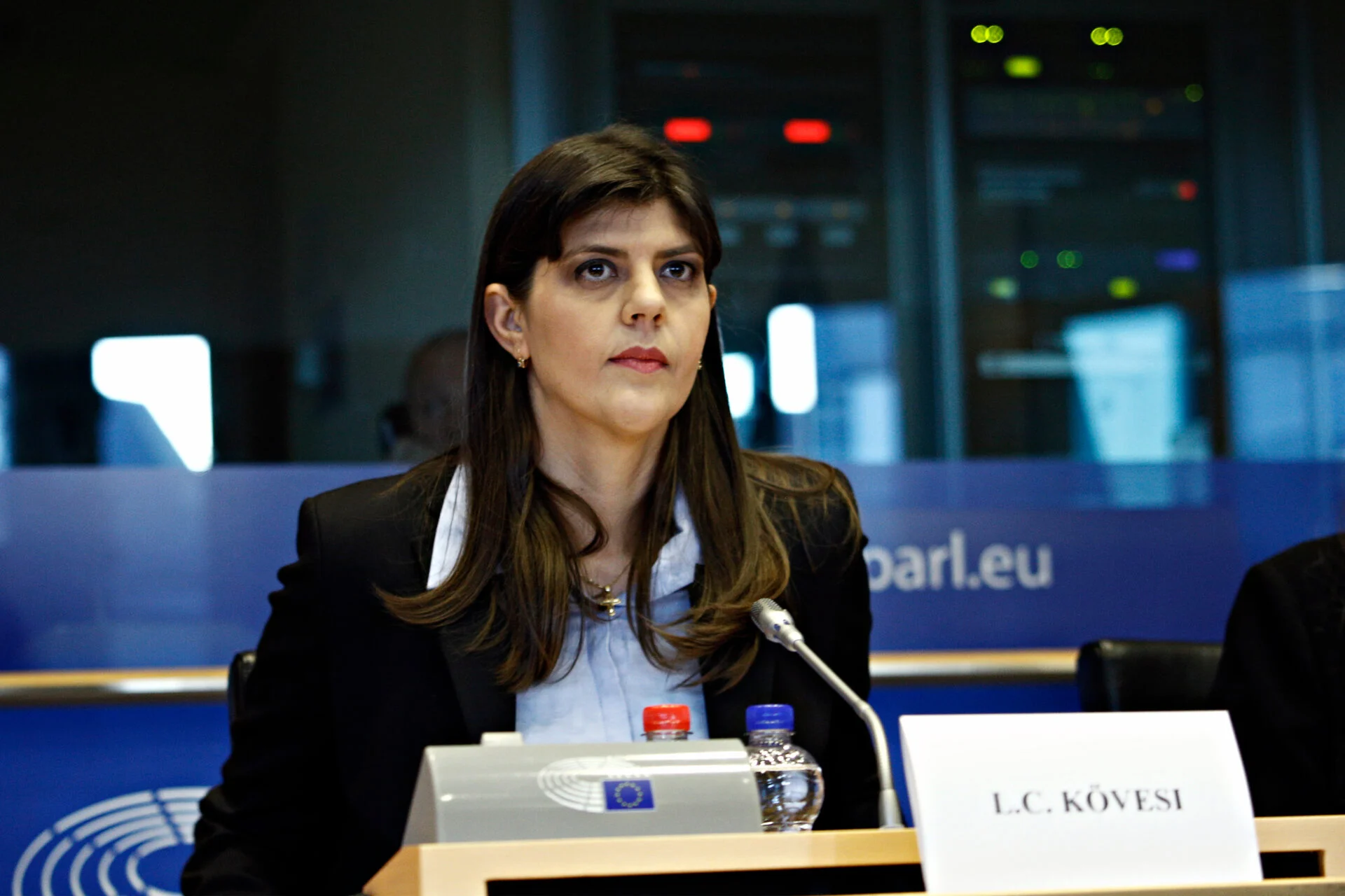 Τα μηνύματα και οι «βόμβες» της Λάουρα Κοβέσι για λιμάνια, Τέμπη και ΟΠΕΚΕΠΕ
