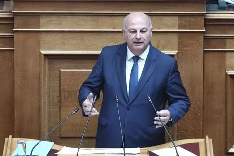Πάρτι αναθέσεων επί ημερών Τσιάρα στο Υπουργείο Αγροτικής Ανάπτυξης